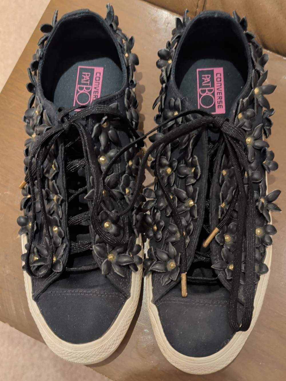 Converse Pat Bo Black Floral-Appliqué Lace-Up Sneakers Size 9